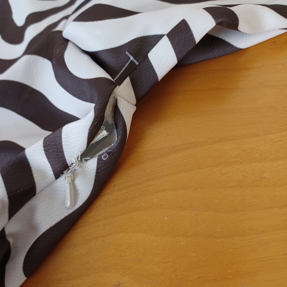 River Island Swirl Wavy Cream Brown Shirt Dress 6 See Pics for SmallDefects NWOT - Picture 14 of 16